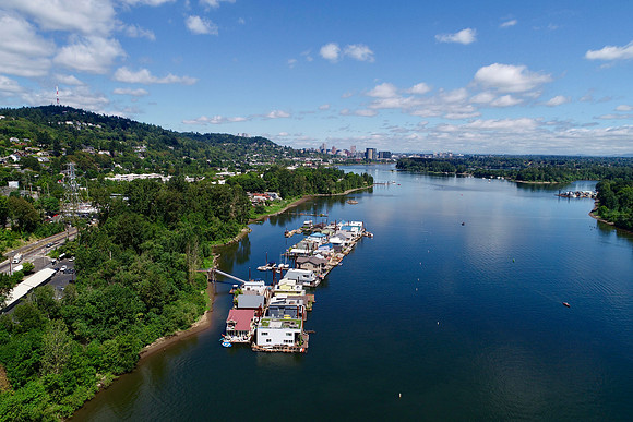 Marina on the Willamette