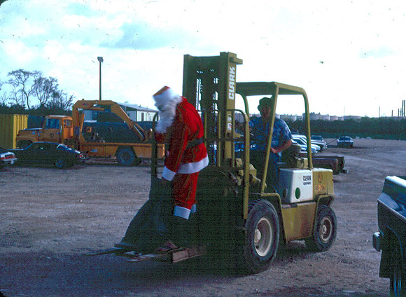 Santa comes to Hawaii