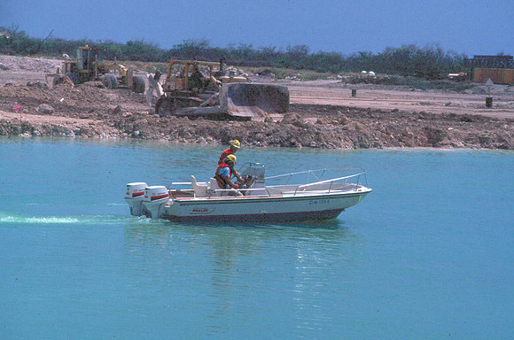 Boston Whaler @ Barbers Point