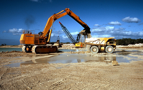 H241 Demag, R85, 4600 Manitowoc dragline